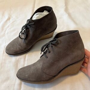 J Crew 10 Macalister Bootie Ankle Boots ~ Gray Suede Chukka Wedge Lace Up